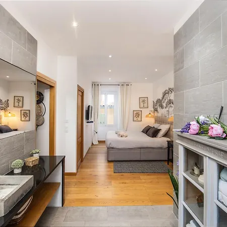 Apartment L'eclat, Mediterraneen - Hypercentre, Rue Pietonne