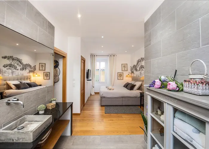 Apartment L'eclat, Mediterraneen - Hypercentre, Rue Pietonne